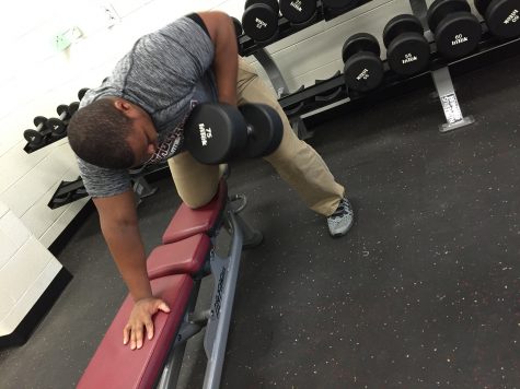 Student Athletes Dedicate Themselves to Weightlifting