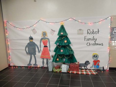 Holiday Door Decorating Contest: Take the Mountaineer’s Virtual Door Tour