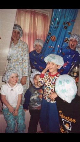 Kids benefit from growing up in big families