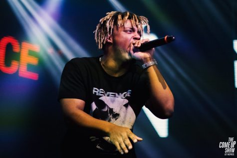 Photo via flickr.
Juice Wrld at one of his concerts.
