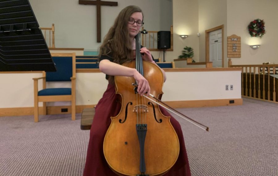 Elizabeth Mathiesen playing at a Pre-Audition recital. 
