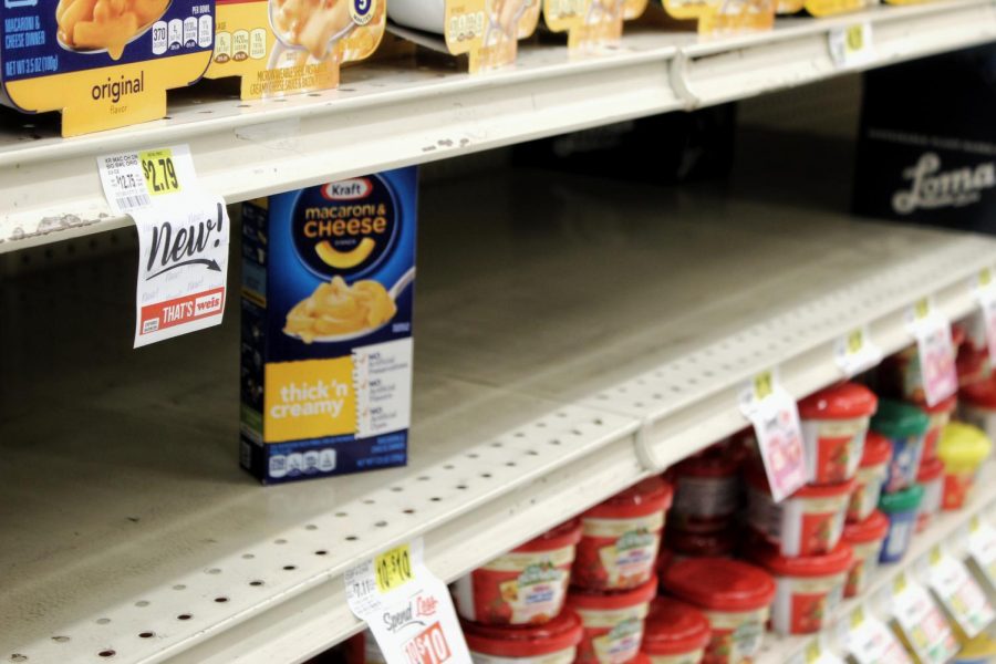 A+lone+box+of+Kraft+Mac+and+Cheese+sits+on+the+shelves+of+the+local+Stroudsburg+Weis.+