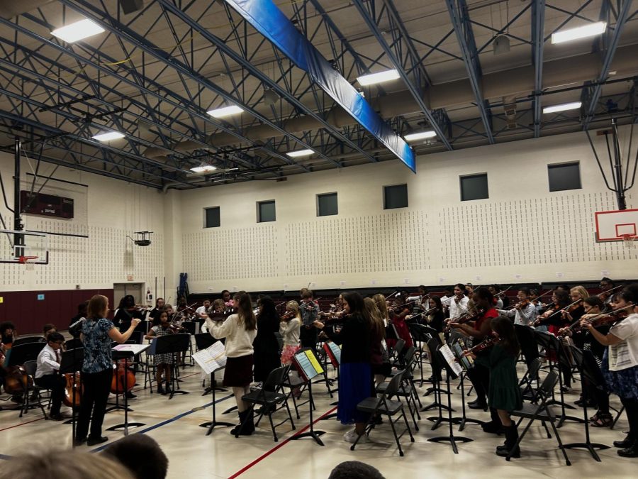 The+fifth+grade+orchestras+playing+at+their+first+concert+of+the+year+on+January+12.