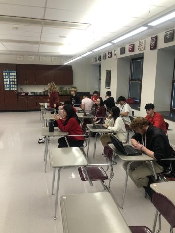 A group of high school students working on assignments. (Photo taken by Sydney Curry)