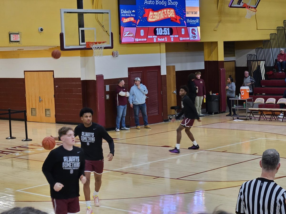 Stroudsburg Boys Basketball team warms up before contest against Whitehall (December 2023)