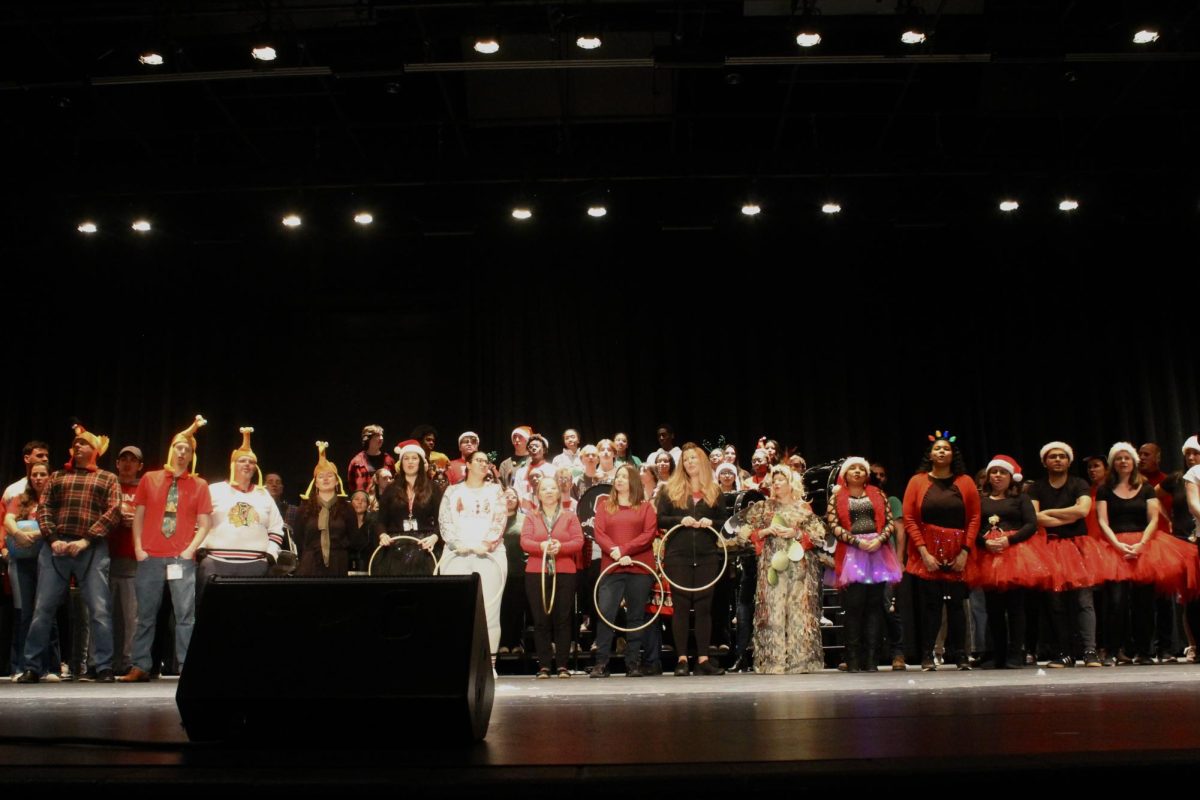 An overview of most of the staff performing in the show. 