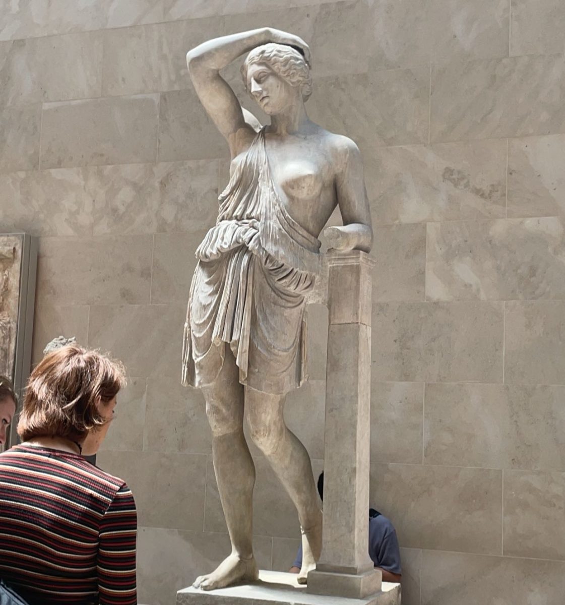 Marble+statue+of+a+woman+from+ancient+Greece+in+the+Metropolitan+Museum+of+Art.