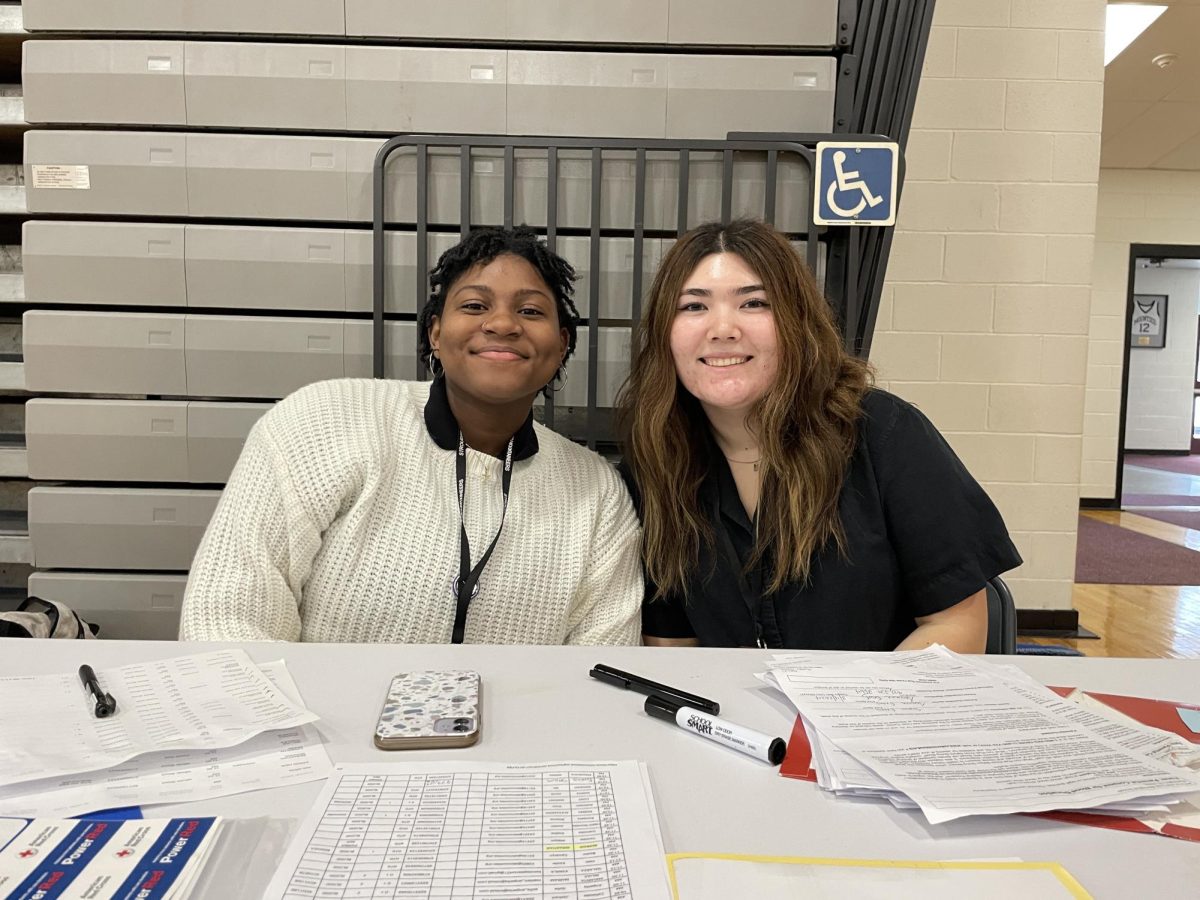 Genesis Major, 12 and Hannah Helm, 12 are volunteering the time at the blood drive!