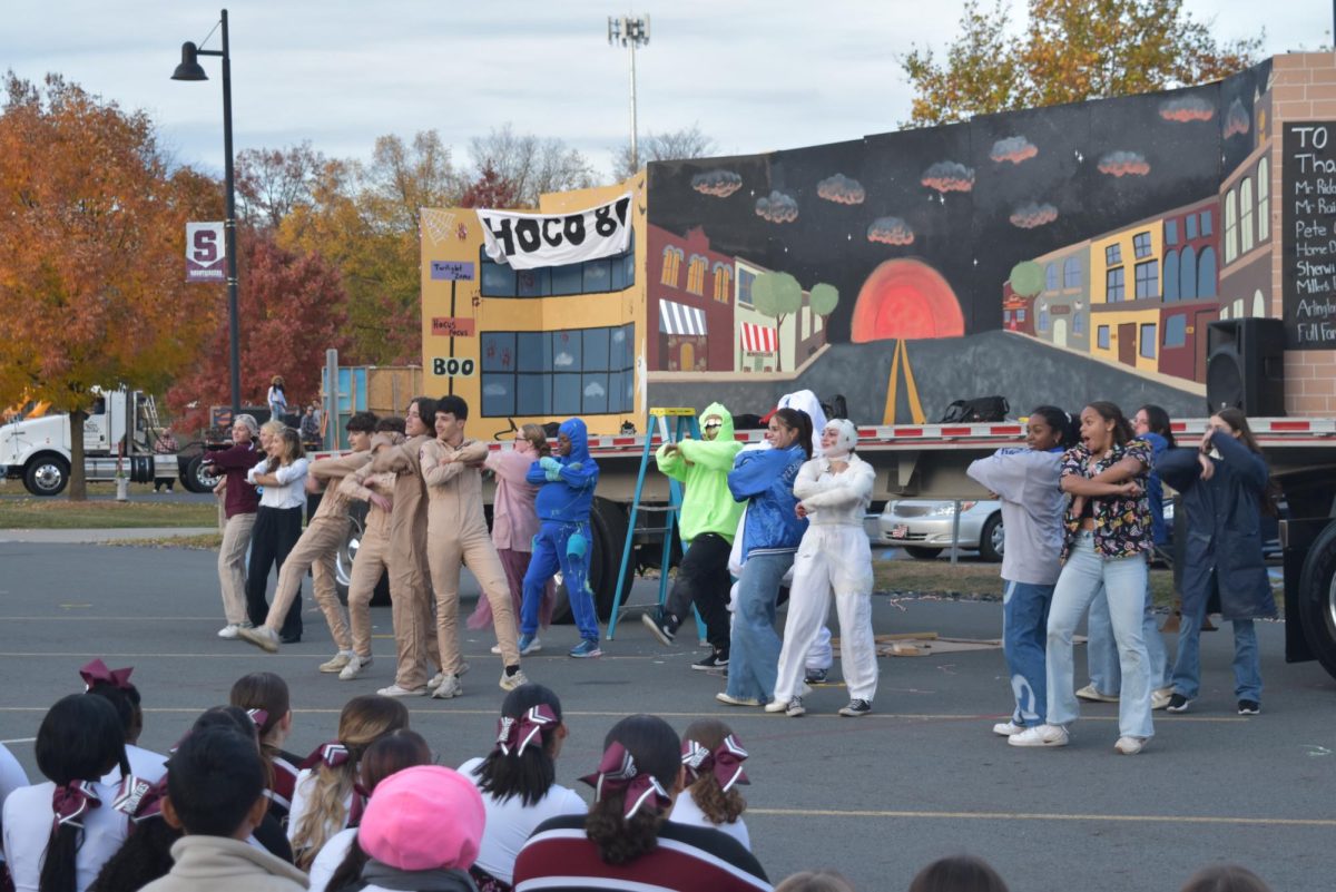 Class of '26 perform their dance to the classic song, ¨Ghostbusters.¨