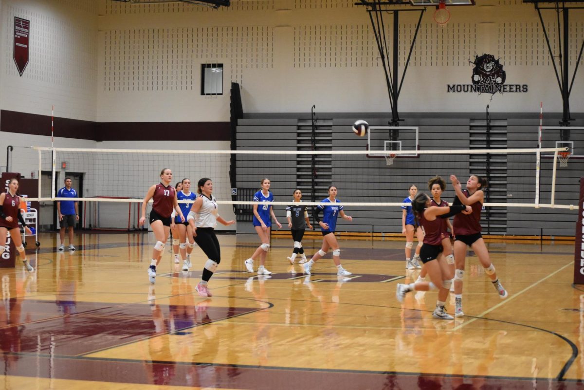 Stroudsburg Volleyball in action on October 9, 2024.