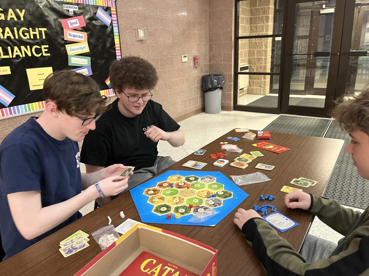 Game night at the SJHS gives parents a break