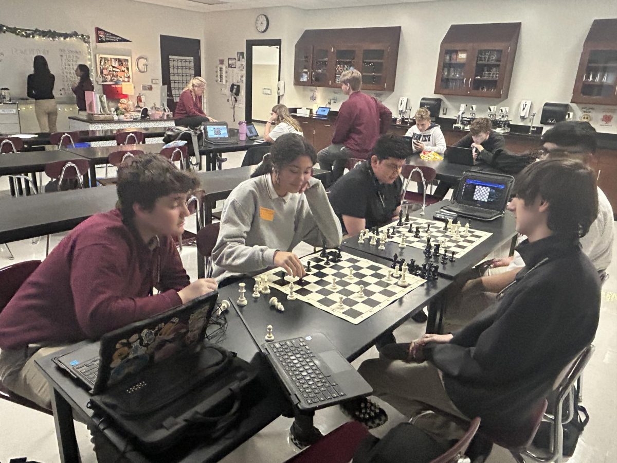 Stroudsburg Chess Team practicing right before their match.