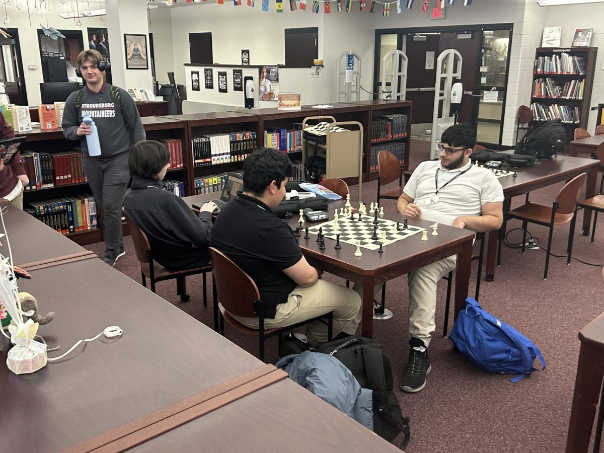 Stroudsburg Chess team getting practice in before their match against East Stroudsburg North.