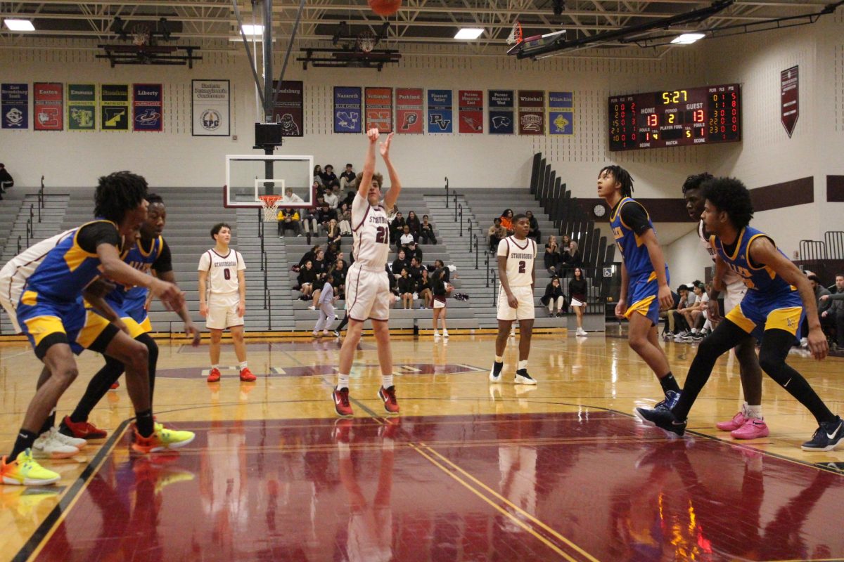 Tae El-Bassiouni, '28, making his second free throw