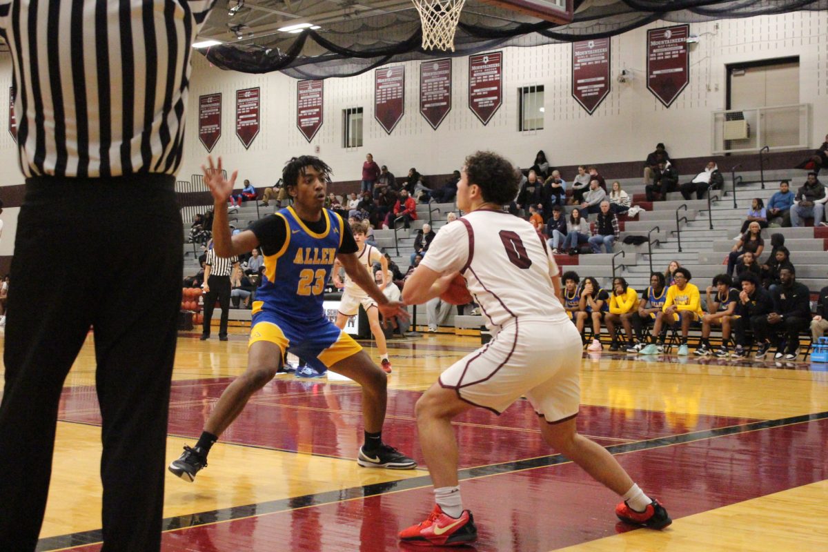 Guard Alex Pacitti on defense during game vs William Allen